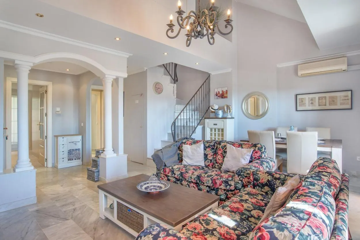 Senorio De Aloha Penthouse Apartment Marbella