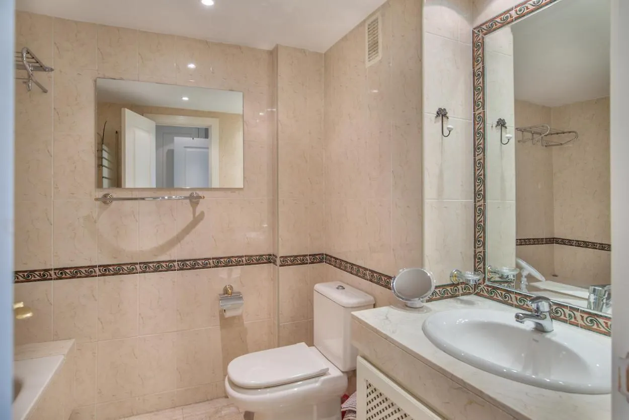 Senorio De Aloha Penthouse Apartment Marbella