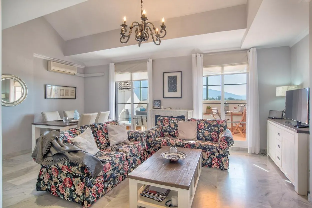 Senorio De Aloha Penthouse Apartment Marbella